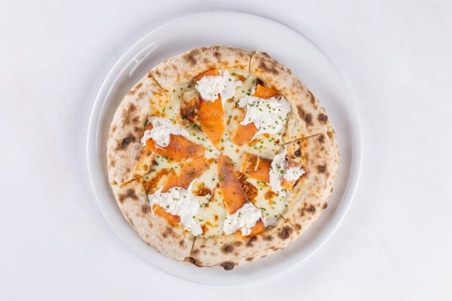 С лососем и страчателлой