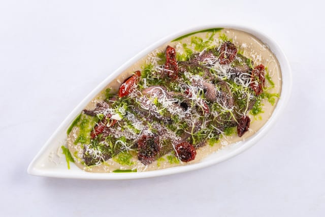 Ростбиф из говядины с соусом тоннато