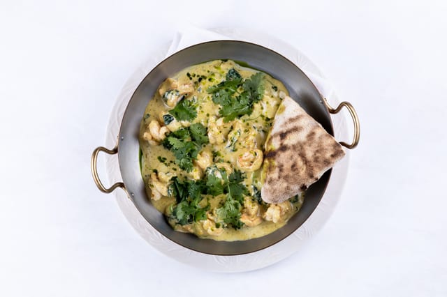 Креветки со сливочно-шпинатным соусом