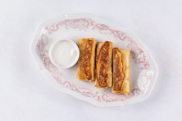 Блины с томлёной говядиной и грибами