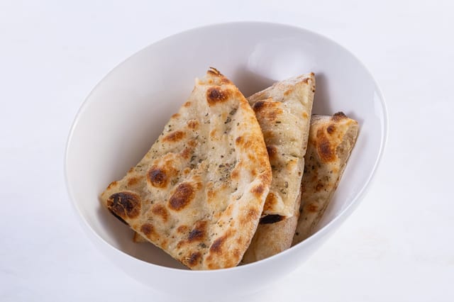 С чесночным соусом и греческими травами